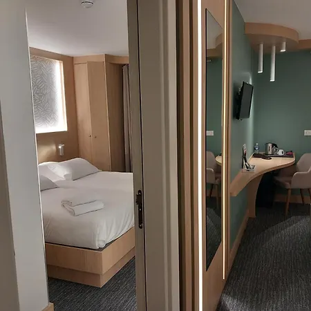 Aster Restaurant Aux Arcades Szálloda Briey