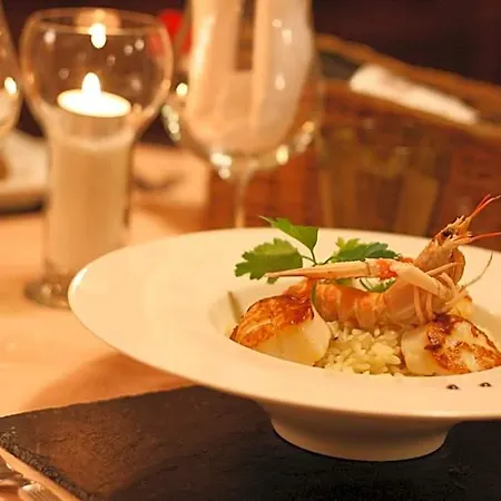 ホテル Aster Restaurant Aux Arcades