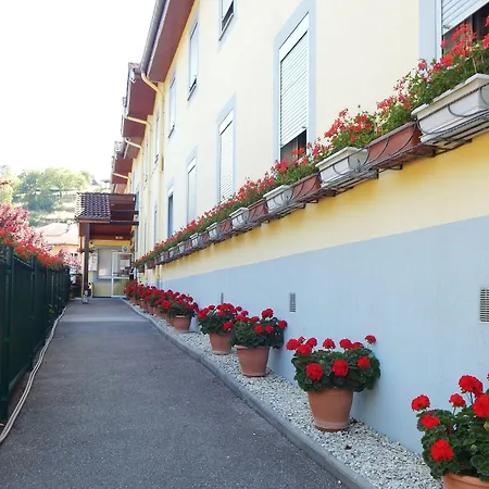 ホテル Aster Restaurant Aux Arcades