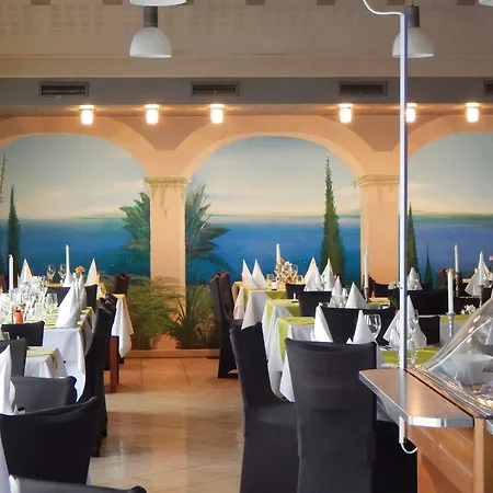 Hotell Aster Restaurant Aux Arcades