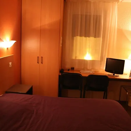 Aster Restaurant Aux Arcades Hotel Briey