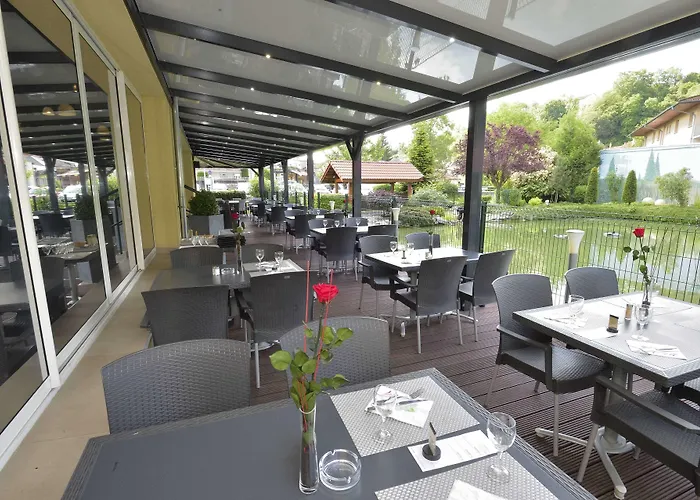 Aster Restaurant Aux Arcades 布里埃