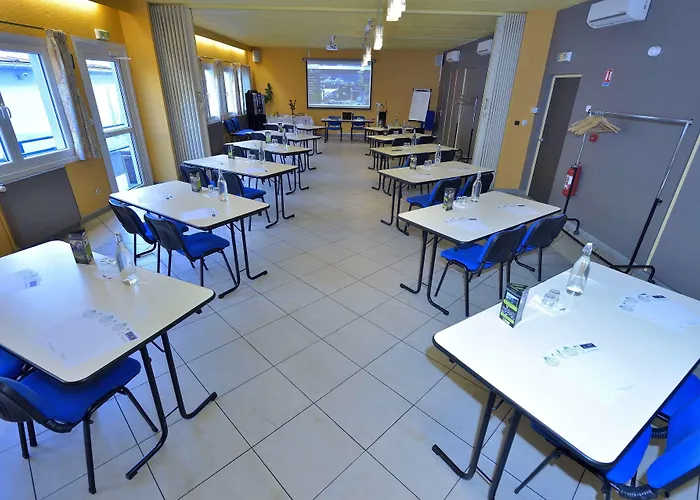 Aster Restaurant Aux Arcades 3*