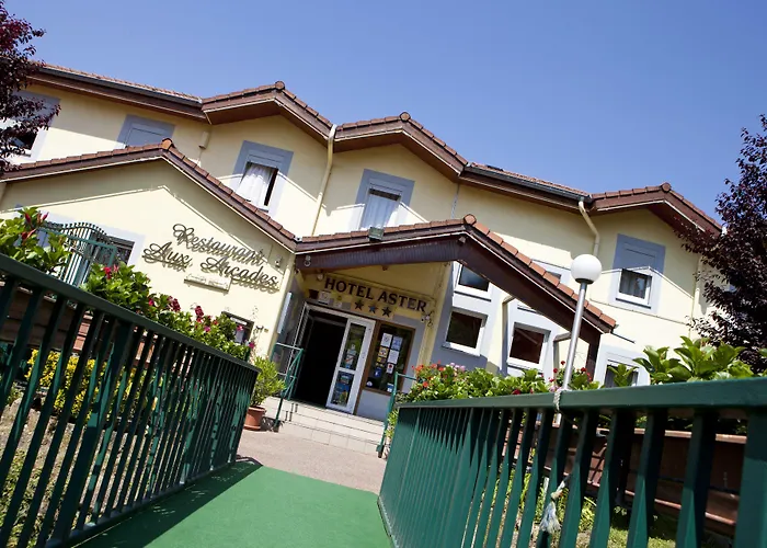 Aster Restaurant Aux Arcades 布里埃